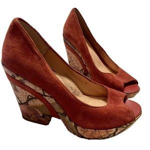 Sofft Olivia Womens Terracotta Suede Floral Wedge Peep Toe Pumps Size 7.5